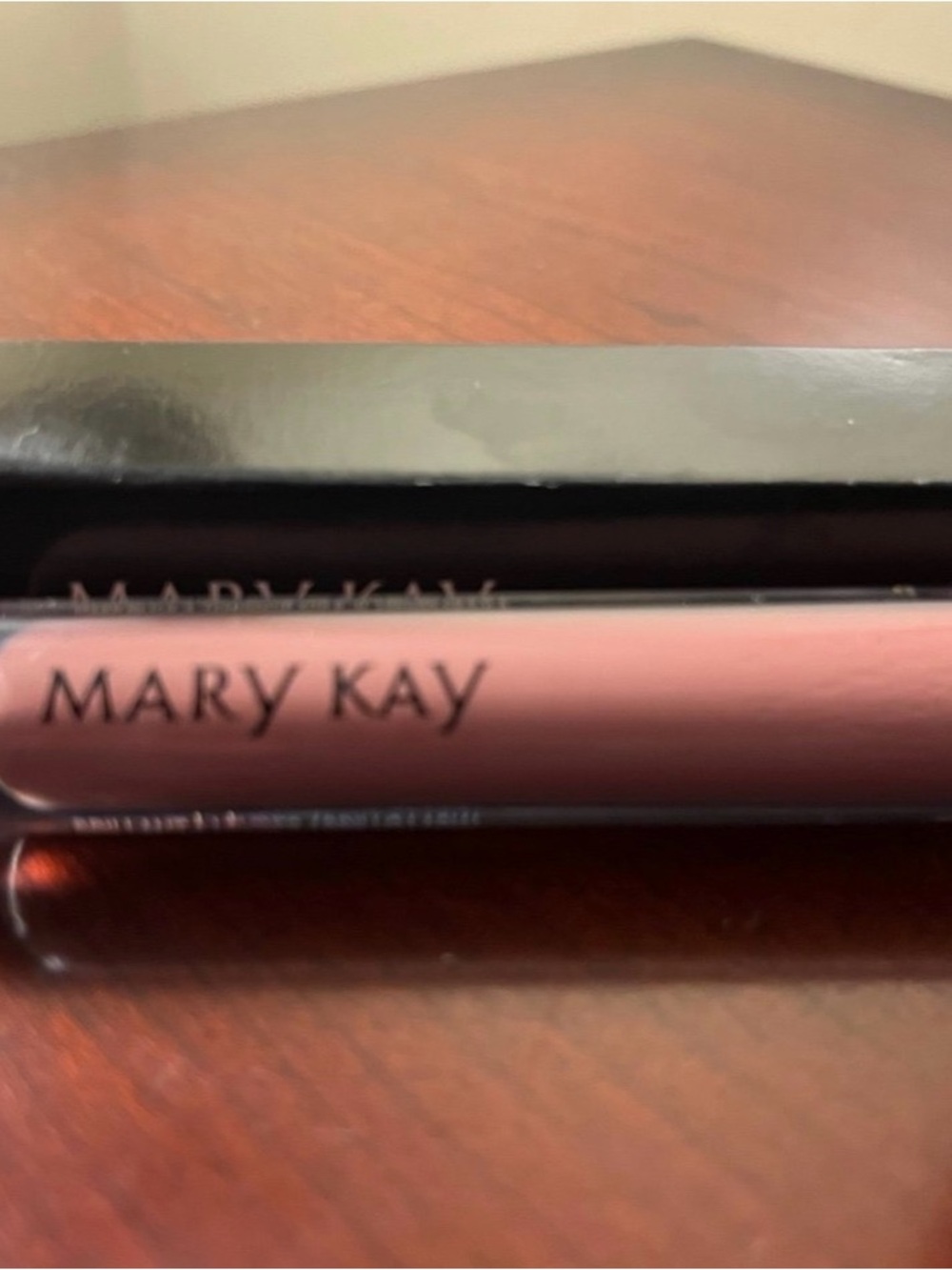 🌟🔥💛💕MARY KAY NUDE BLUSH UNLIMITED LIPGLOSS